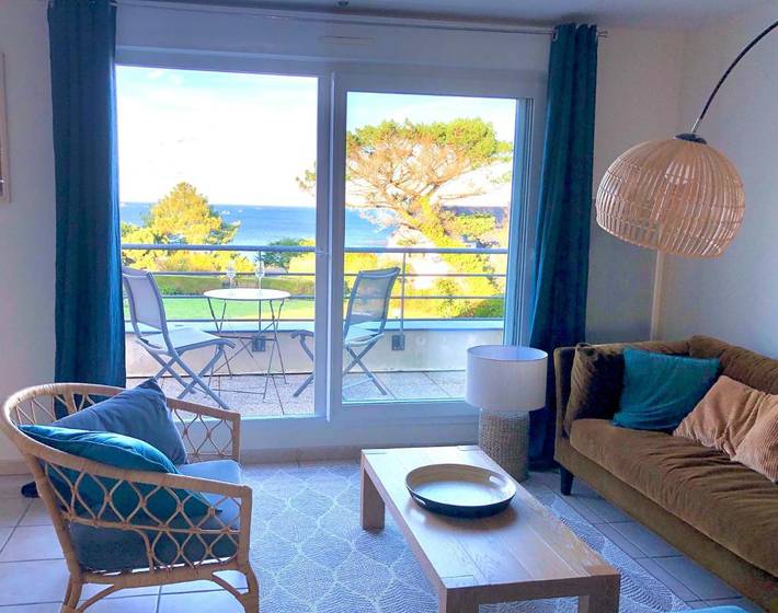 Gîte pour 4 personnes, avec balcon et vue dans Port de Carantec