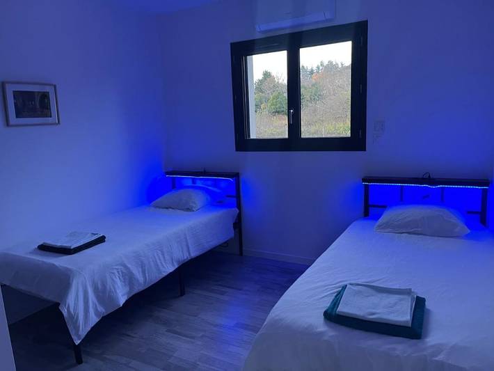 Location de vacances pour 4 personnes, avec terrasse ainsi que jardin et vue à Laurac-en-Vivarais - 2