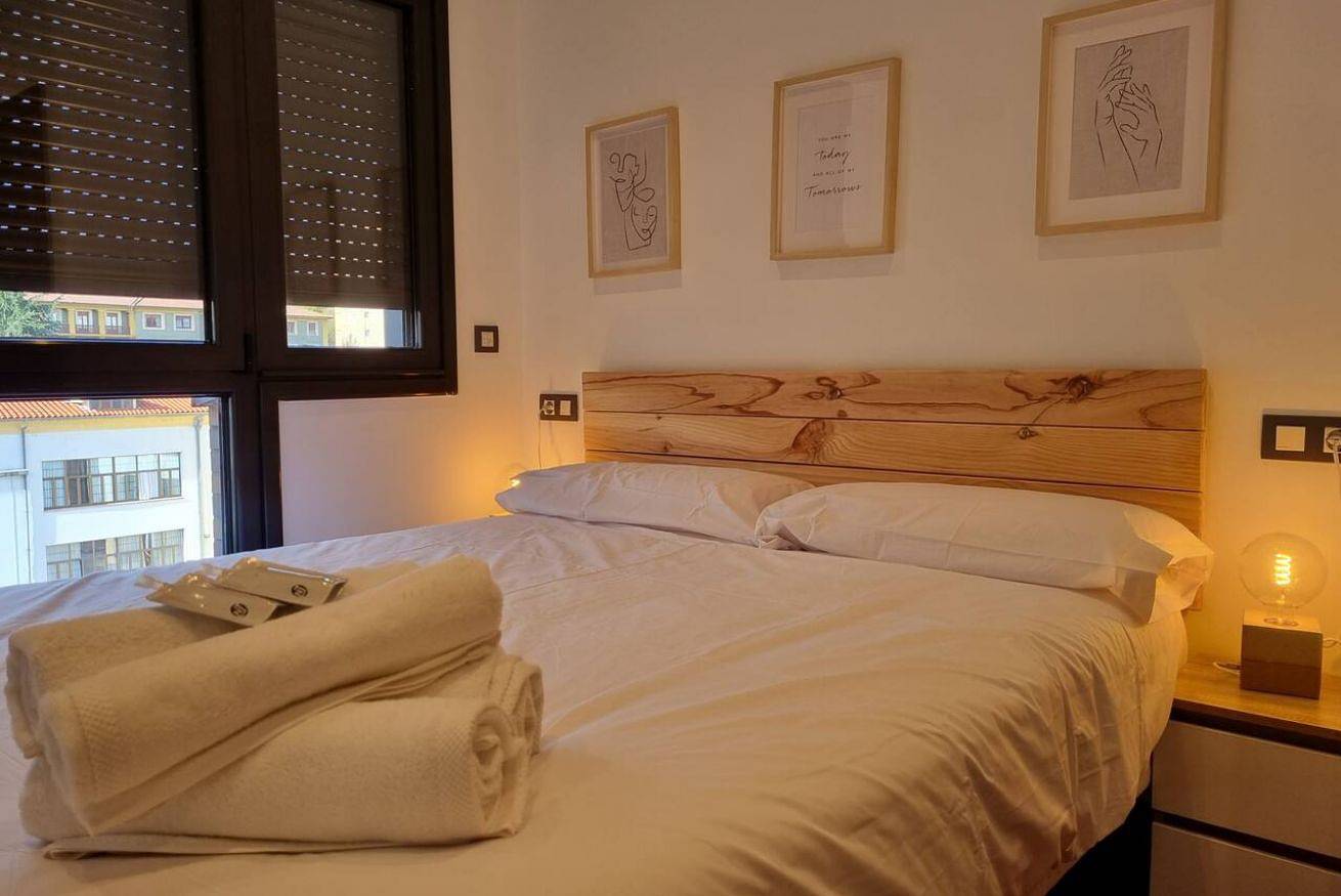 Geheel appartement, Chic City Apartment w/ Wi-Fi & Dishwasher in Oviedo, Cantabrisch Gebergte