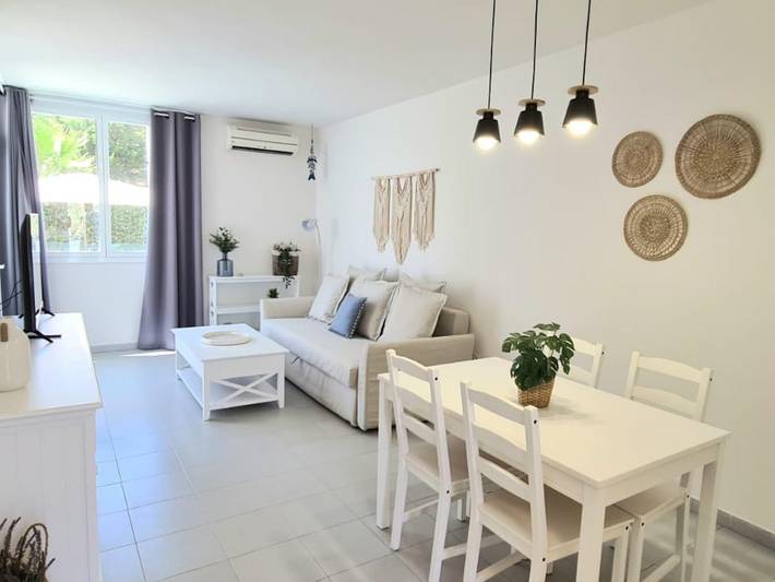Gîte pour 4 personnes, avec vue sur l’océan et balcon/terrasse, adapté aux familles à Sant Pol de Mar - 2
