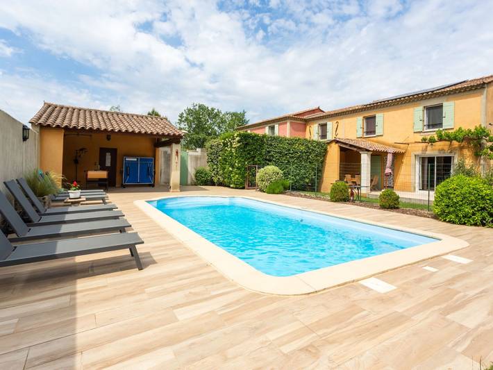 Maison de vacances pour 6 personnes, avec piscine ainsi que jardin et terrasse