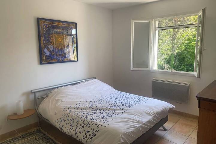 Location de vacances pour 6 personnes, avec Terrasse et Jardin à Les Pennes-Mirabeau - 4