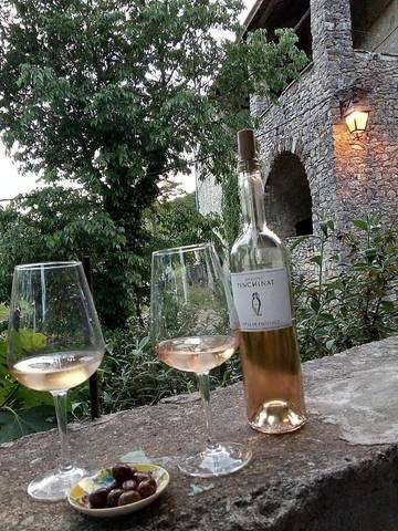 Gîte pour 2 personnes, avec terrasse à Vallon-Pont-d'Arc