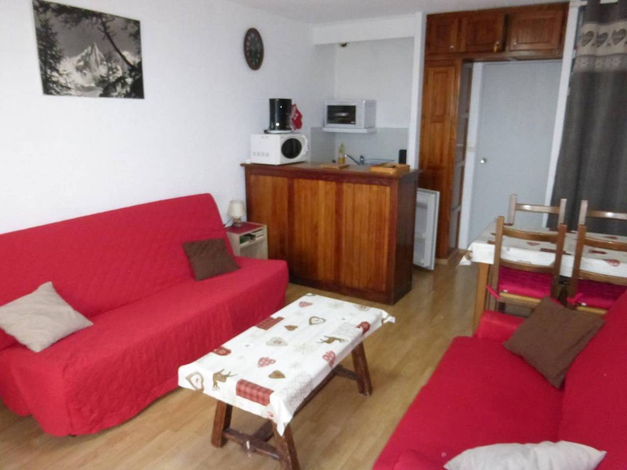 Ganzes Studio, Studio im Zentrum von Sauze mit Balkon in Le Sauze, Enchastrayes