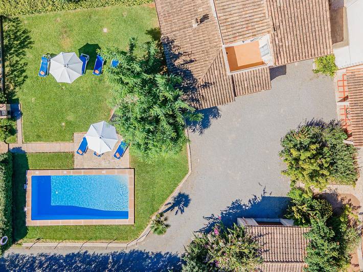 Can Camarroja by Sunvillas Mallorca in el Vilà, Pollença