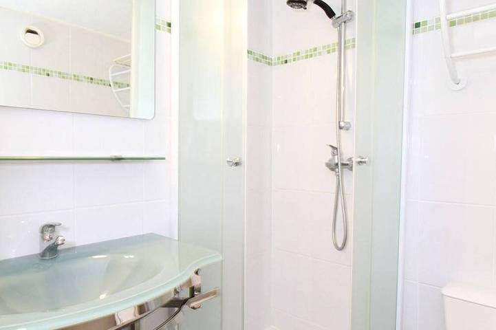 Gîte pour 2 personnes, avec balcon dans Port De Balaruc Les Bains - 3