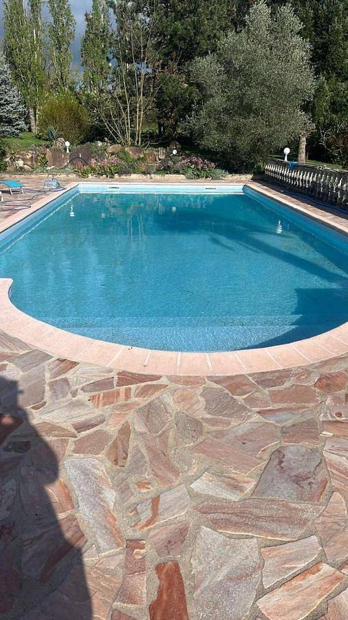 Chambre d’hôte pour 2 personnes, avec terrasse et vue dans Mazirat