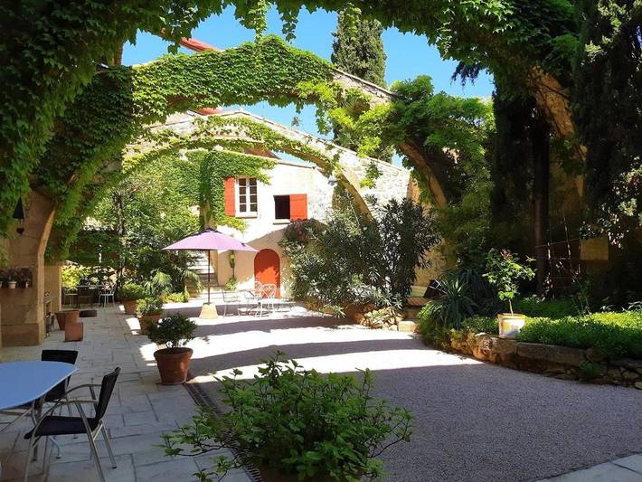 Maison d’hôte pour 4 personnes, avec piscine et jardin