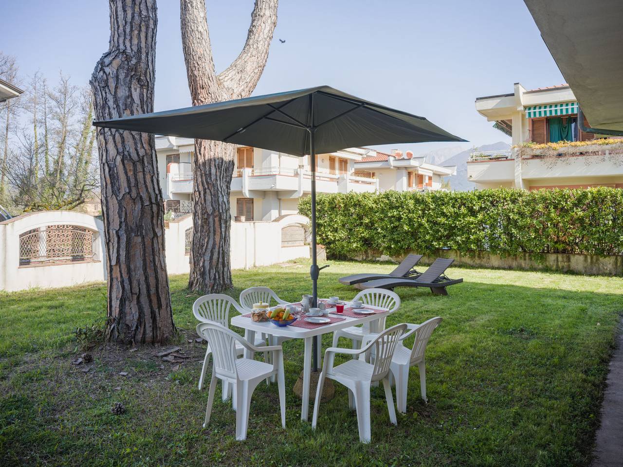 Ganze Wohnung, Grande Appartamento in Marina di Massa, Massa