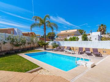 Barcarés 1 km von Alcúdia: Sehr grosse, sehr moderne, freistehende Villa Son Jil in Es Barcarès, Alcúdia für 7 