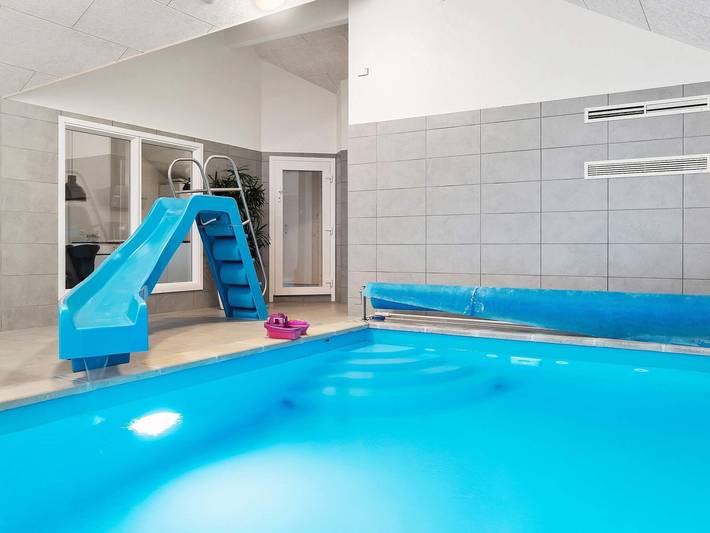 Ferienhaus für 18 Personen, mit Terrasse und Pool, kinderfreundlich in Olpenitz - 4