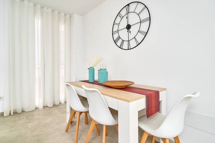 Casa Vacacional 'Casa Tita Mercedes' con Piscina Privada, Wi-Fi y Aire Acondicionado in Nerja Centre, Nerja