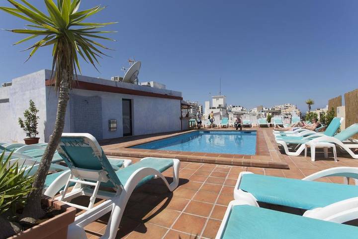 Aparthotel voor 3 personen, met Terras en Zwembad in 