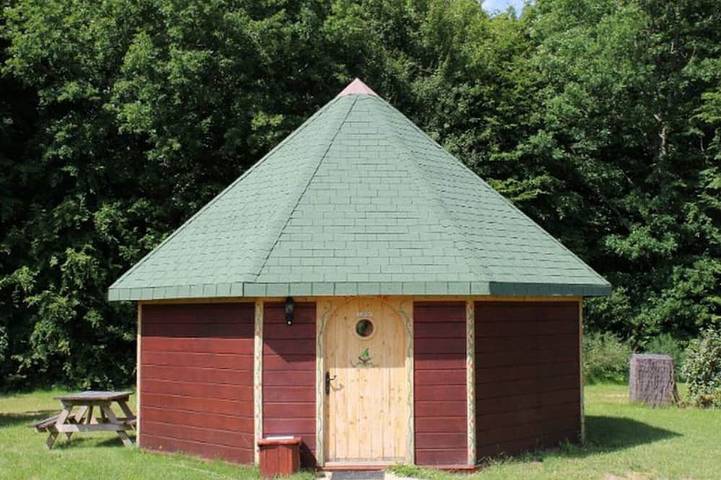 Chalet pour 6 personnes, avec Piscine à Dienné