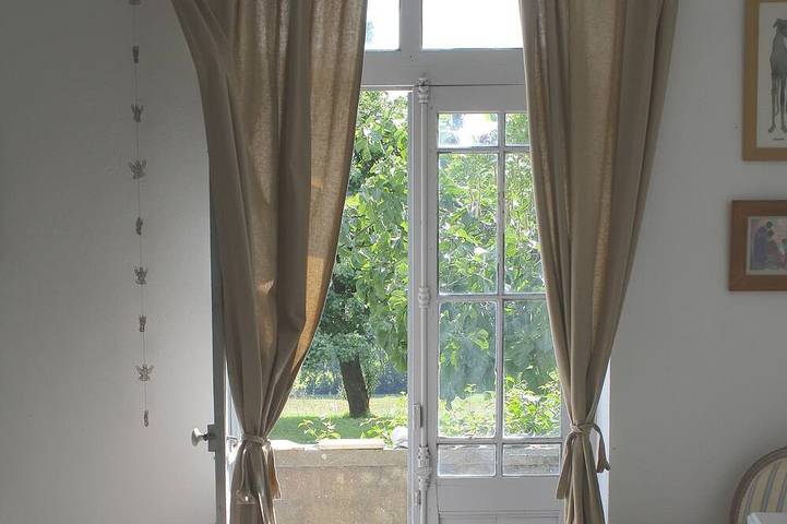 Gîte pour 11 personnes, avec jardin à Saint-Jean-de-Duras - 4