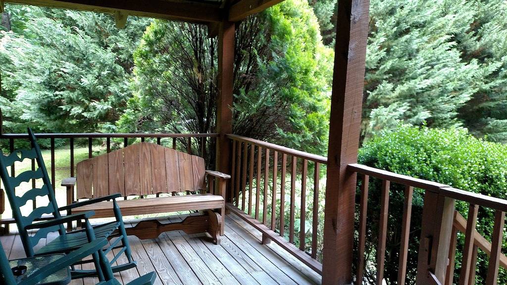 Ruhig und friedlich. Bleiben Sie eine Woche und erhalten Sie die 7. Nacht gratis! Gratis Wifi in Tuckaleechee, Blount County