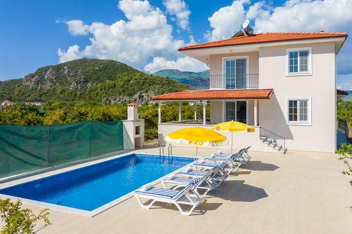 Villa voor 8 personen, met balkon - 1