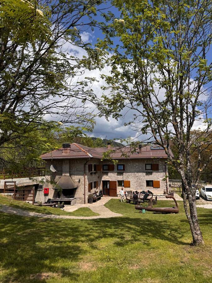 Chalet pour 12 personnes, avec Balcon et Terrasse ainsi que Jardin et Vue