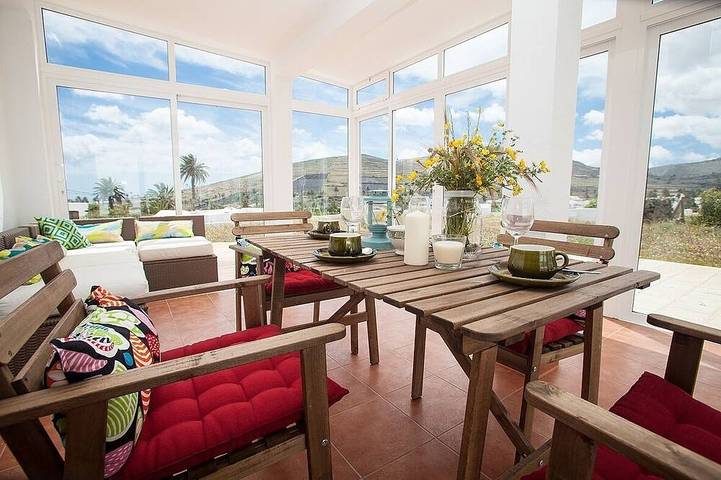 Villa for 8 people, with garden and terrace - 1
