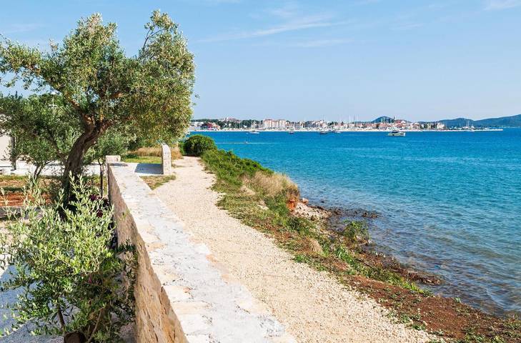 Camping für 6 Personen, mit Garten und Ausblick, mit Haustier in Biograd na Moru - 4