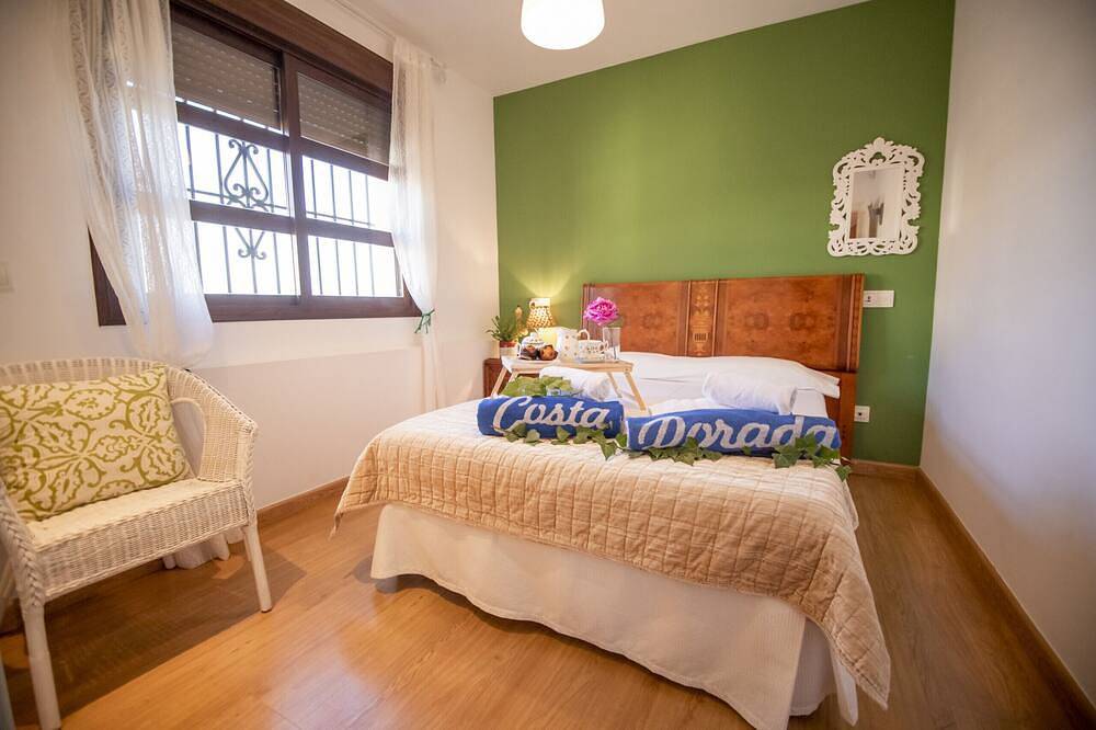 Rosa Villa con piscina privada al lado de la playa in Vandellòs i l'Hospitalet de l'Infant, Costa Dorada