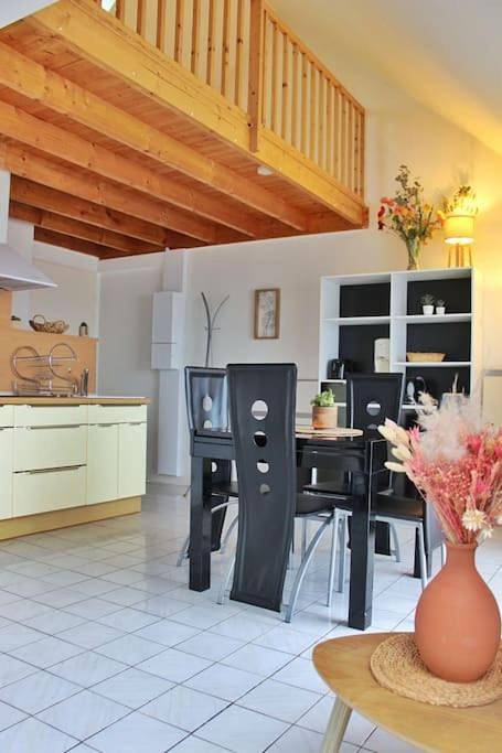 Appartement entier, Two-Bedroom Apartment in Binic, Côte de Goëlo