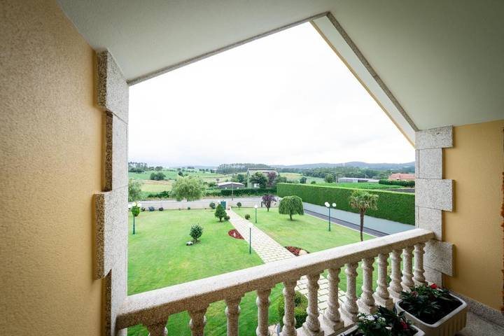 Casa rural para 8 personas, con vistas y jardín, Se admiten mascotas en Dumbría - 3