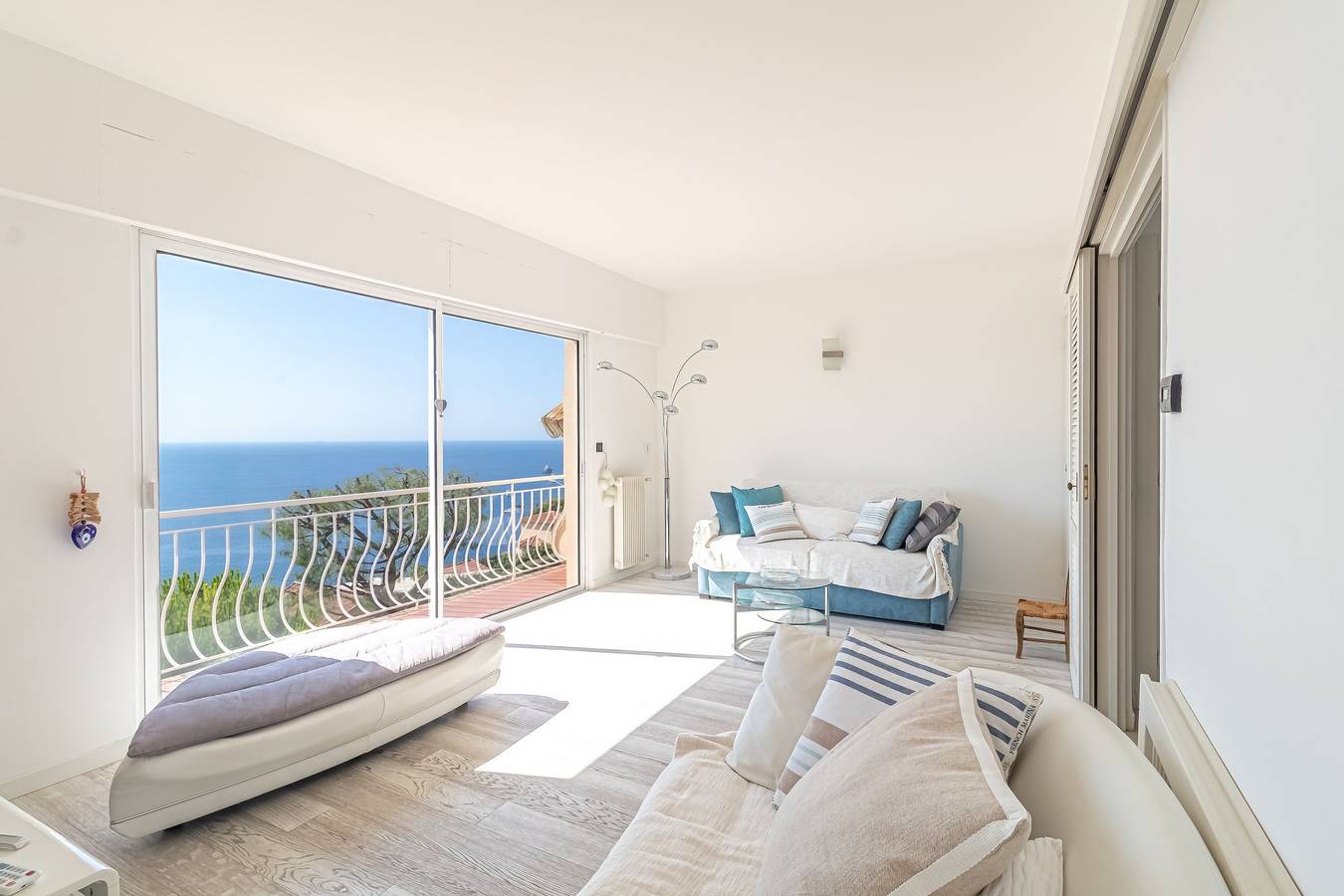 Family Villa-sea view, pool and garden near Monaco in Roquebrune-Cap-Martin, Nizza und Umgebung