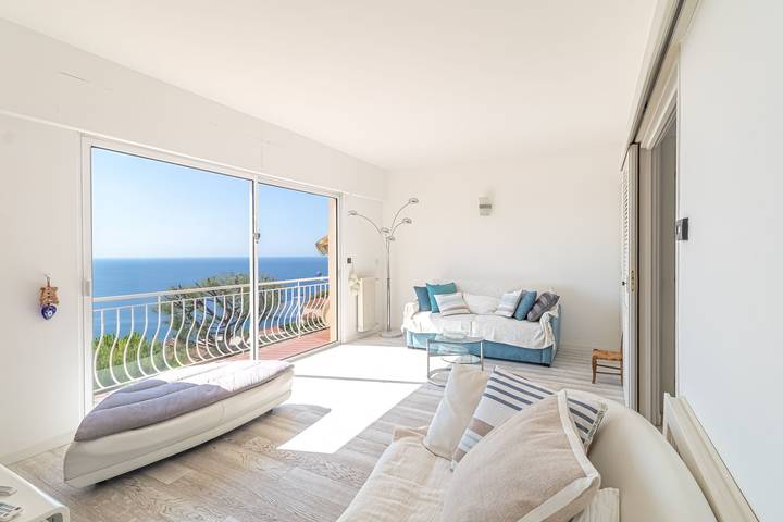 Family Villa-sea view, pool and garden near Monaco in Roquebrune-Cap-Martin, Côte méditerranéenne (France)