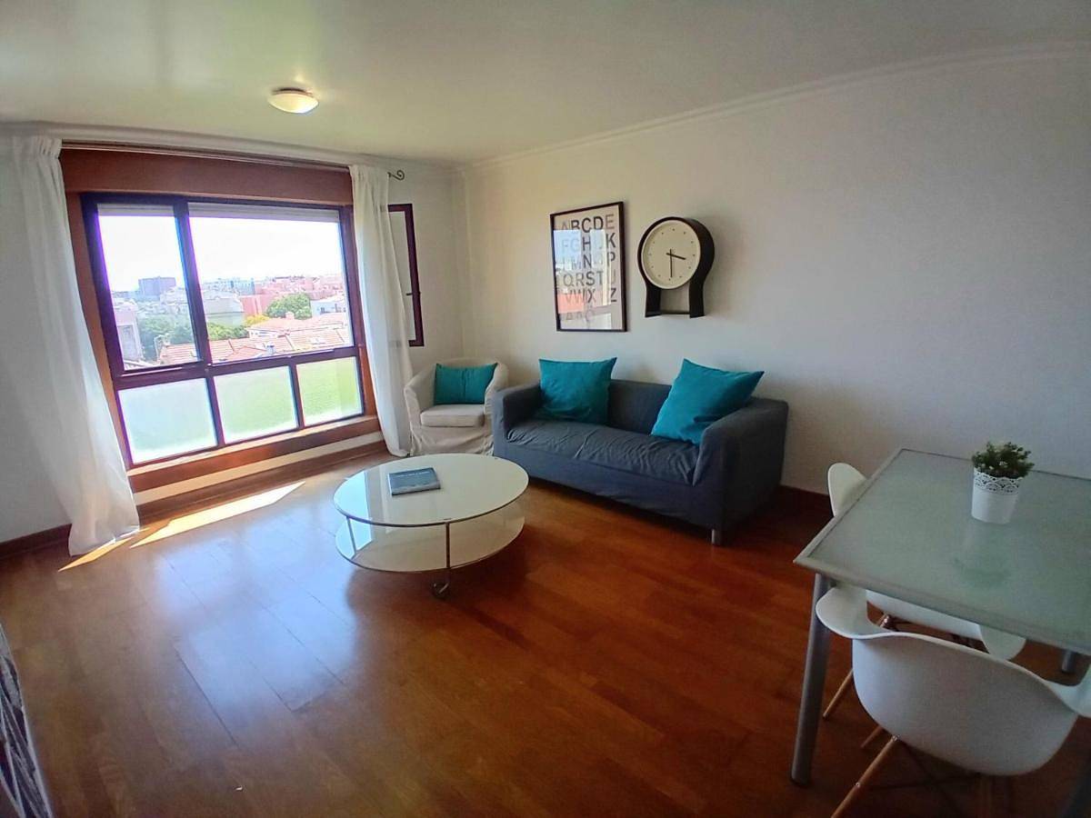 Apartamento inteiro, Lisbon Blue - Metro at your Door in Lumiar, Costa de Lisboa