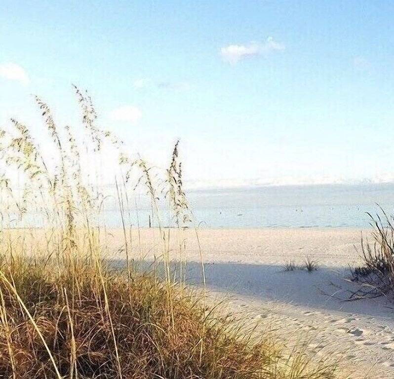 Yellow Door Cottage In The Heart of Bay St. Louis in Bay St. Louis, Mississippi Gulf Coast