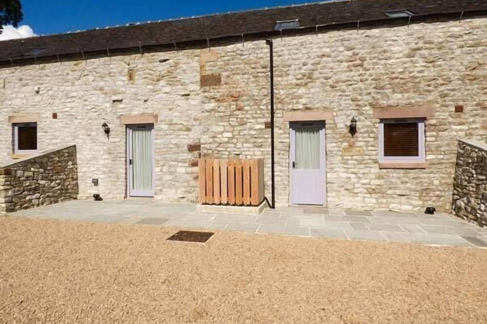 Bank Top, family friendly, with a garden in Longnor in Hartington Middle Quarter, Derbyshire