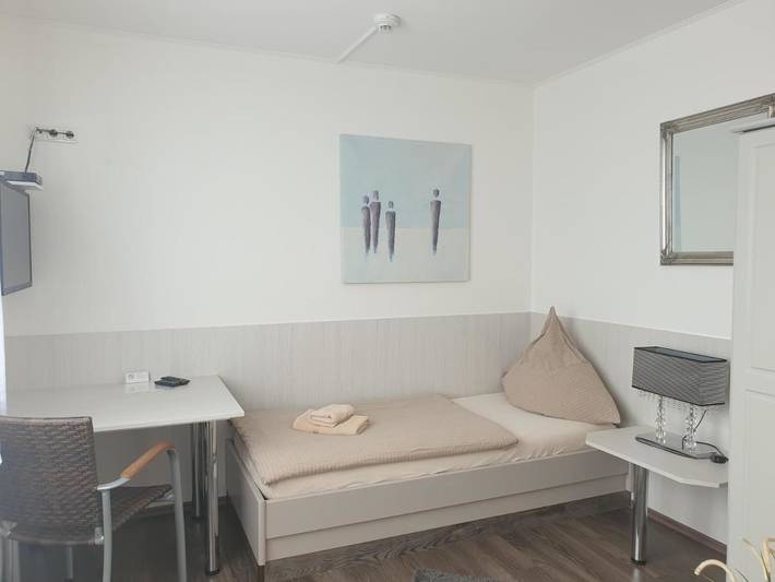 Hotel für 2 Personen, mit Terrasse in Rösrath - 2