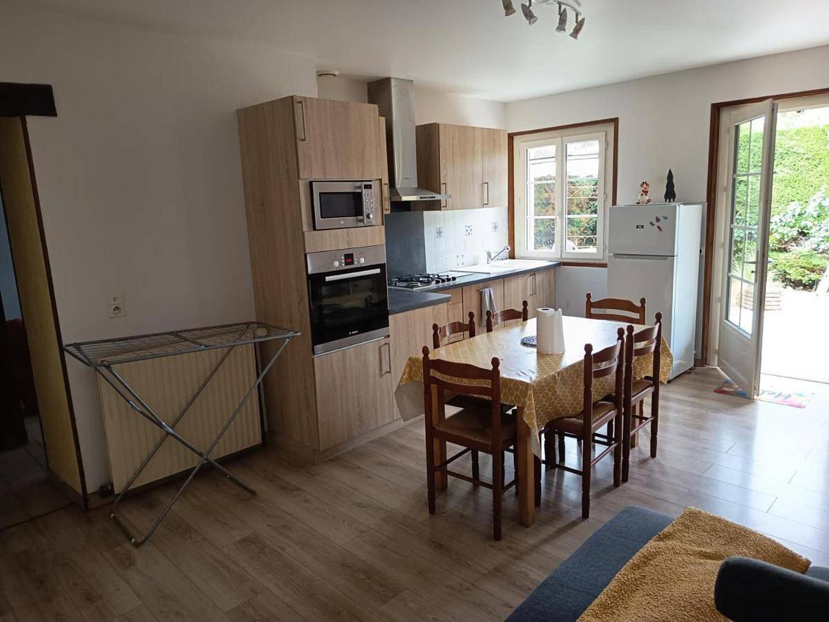 Maison rurale pour 6 pers. avec piscine partagée et animaux accueillis à Capy - Fr-1-616-396 in Naussannes, Périgord Pourpre