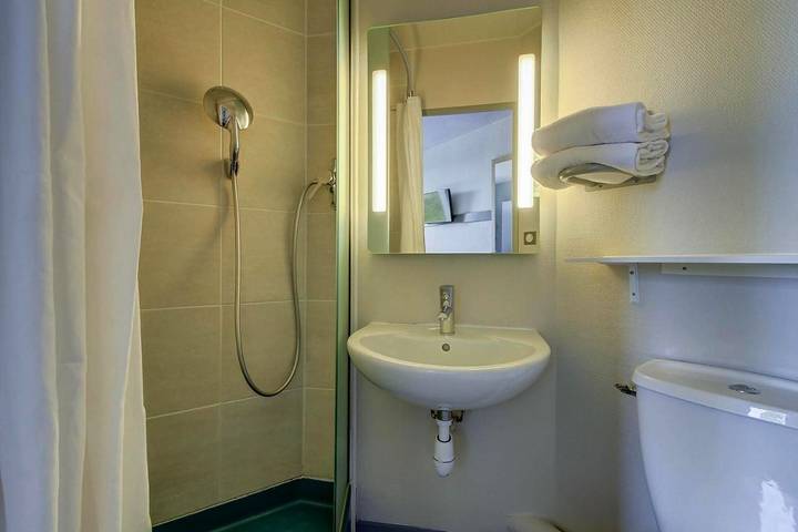 Hôtel pour 2 personnes, avec Terrasse à Savigny-lès-Beaune - 4