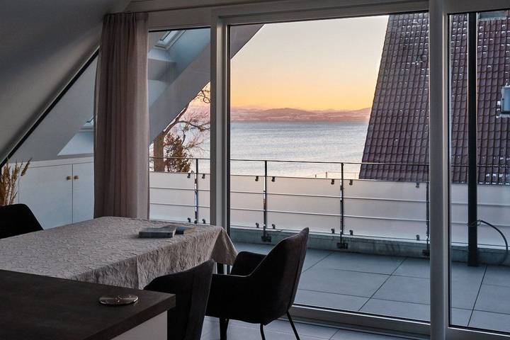 Ferienwohnung für 2 Personen, mit Seeblick und Balkon in Langenargen - 2