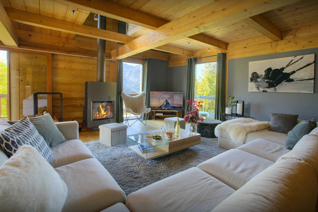 Luxury 4-star ski chalet for 15 - hot tub & games room - Ovo Network in Manigod, Región de Annecy