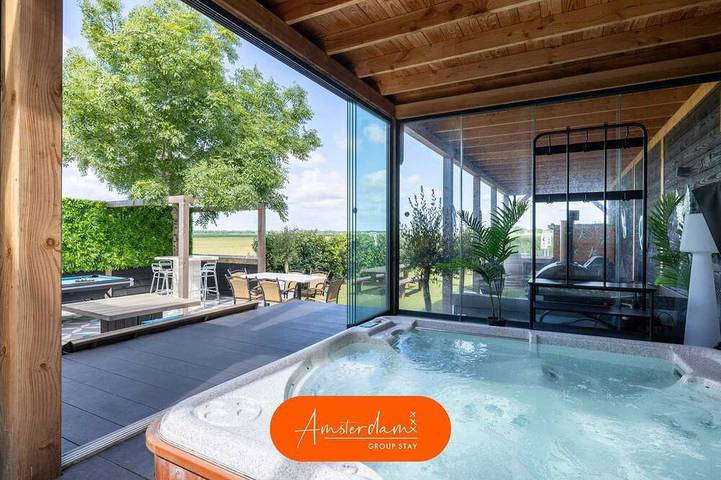 Vakantiehuis voor 12 personen, with tuin and whirlpool as well as balkon - 1