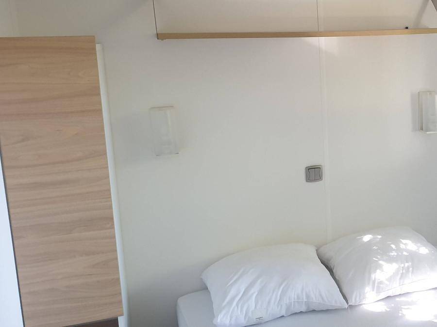 Flower camping La Dordogne Verte - Mobilhome 4 personnes - Privilège Premium- 2 chambres + climatisation - 27m² in Saint-Aulaye, Périgord Vert