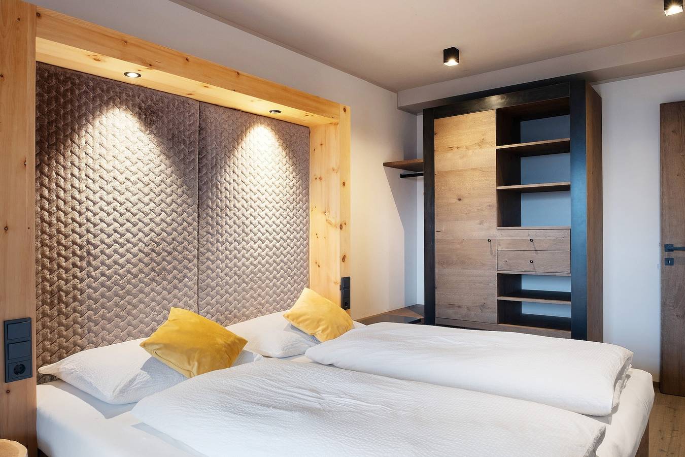 Ganze Wohnung, Ferienwohnung "Angerle Alm Apt Similde A" mit Privatterrasse, Gemeinschaftsgarten und Wlan in Karersee, Welschnofen