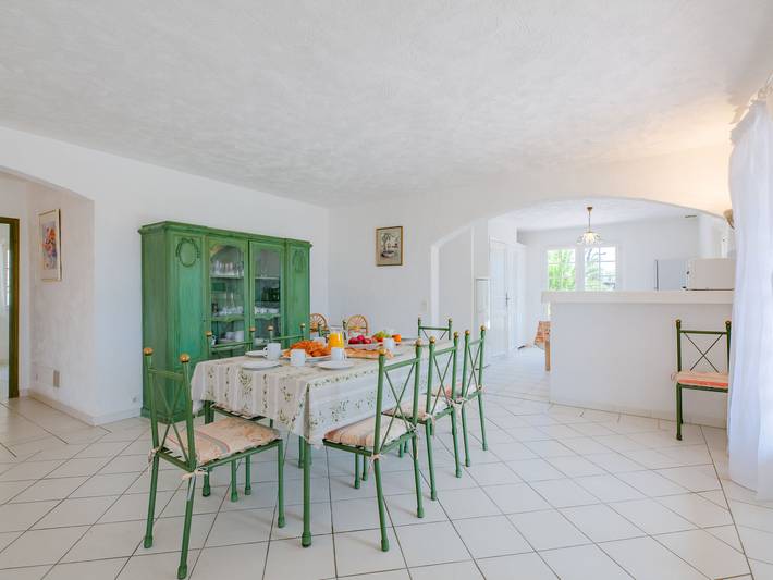 Ferienhaus für 10 Personen, mit Terrasse und Garten in Grimaud - 4