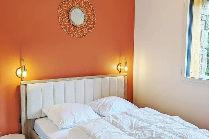 Appartement entier, Appt T3 duplex bord du lac avec jardin in Génos, Pyrénées