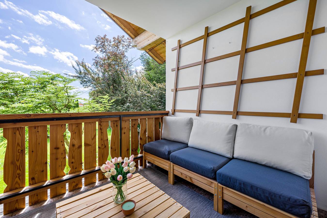 Ganze Wohnung, Ferienwohnung mit Bergblick, privater Terrasse und Wlan in Edling, Landkreis Rosenheim