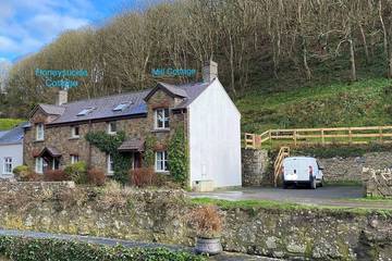 Cottage for 4 People in Solva, Pembrokeshire, Photo 4