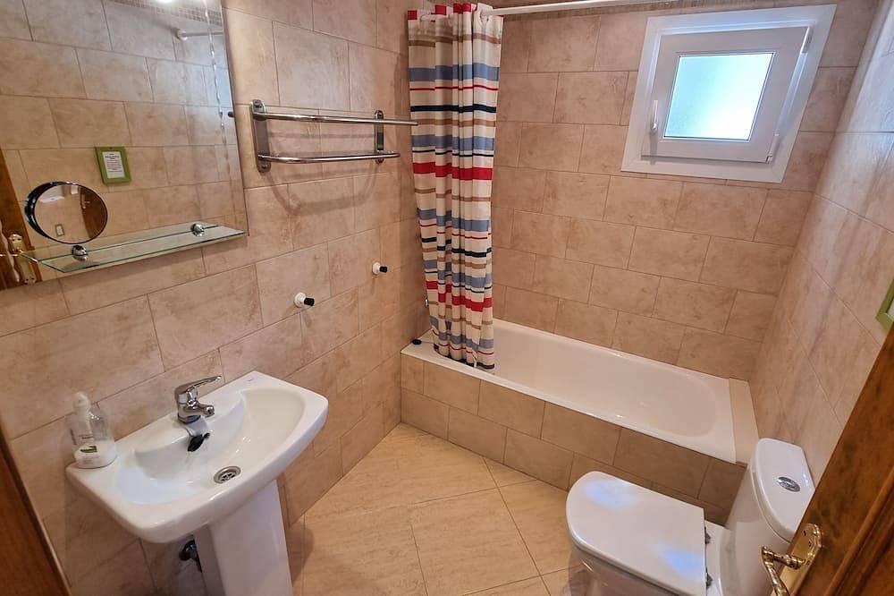 Beeindruckende Familienvilla mit privatem Pool, Meerblick, Klimaanlage, Wi-Fi. in Port d'Addaia, Es Mercadal