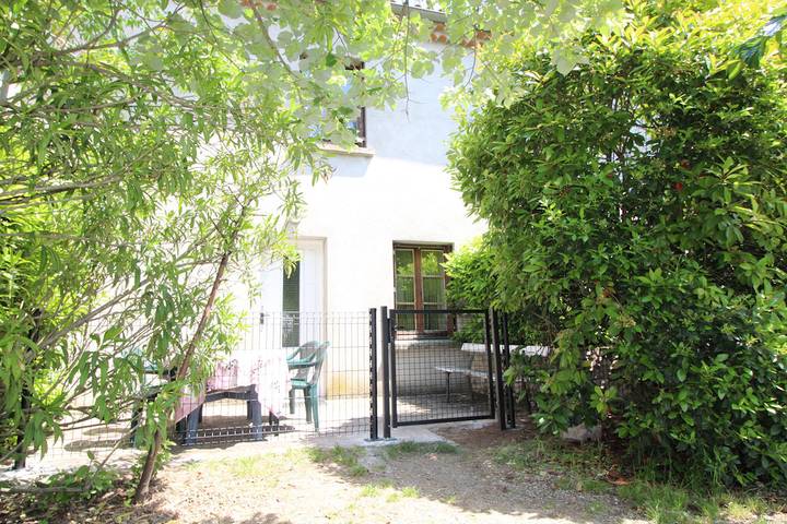 Gîte pour 5 personnes, avec terrasse, animaux acceptés