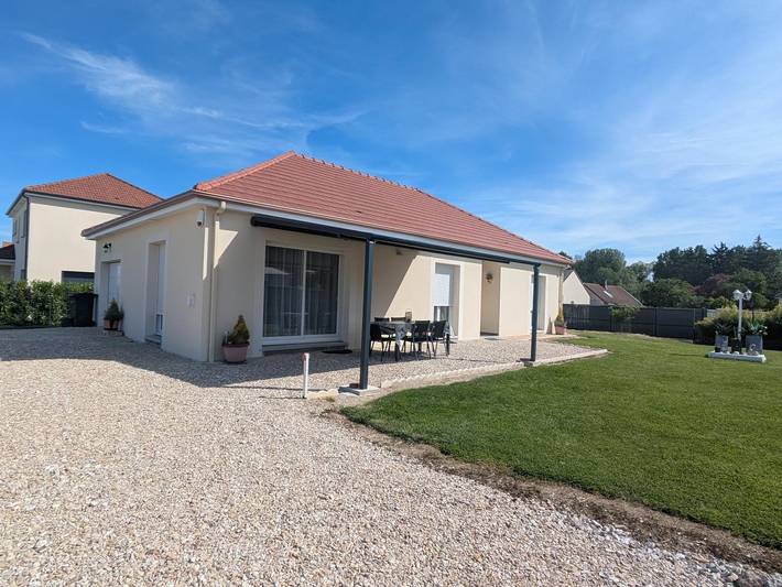 Gîte pour 6 personnes, avec Terrasse et Jardin dans Savières