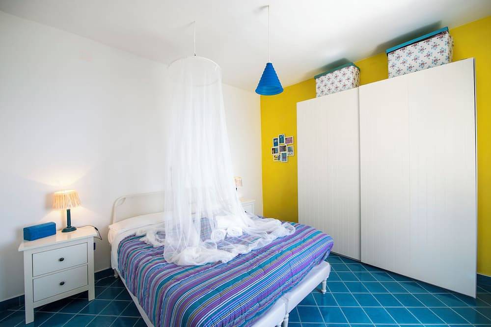 Ganze Wohnung, Appartament located in Furore, with amazing view of the Amalfi coast. in Furore, Amalfiküste