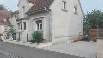 Gîte pour 4 personnes, avec terrasse et jardin à Turckheim