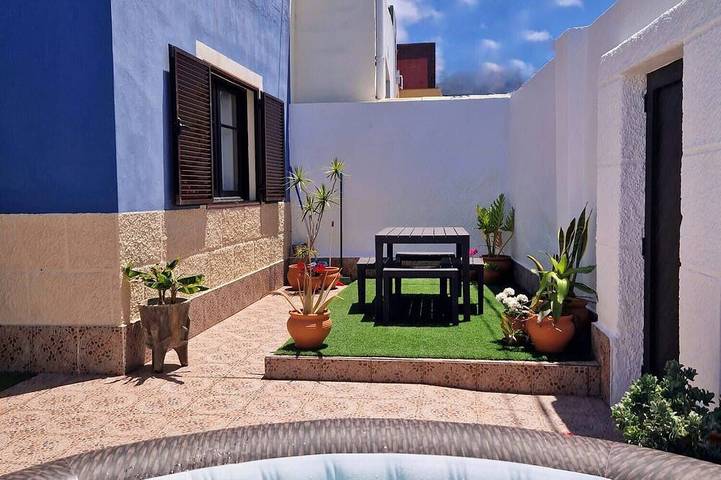 Apartamento para 2 personas, con jacuzzi y jardín, Se admiten mascotas en Buenavista del Norte